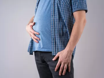 Barriga inchada? 10 dicas que podem prevenir a distensão abdominal