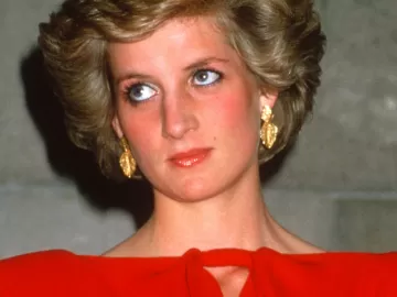 Autora revela desabafos de princesa Diana durante casamento com Charles