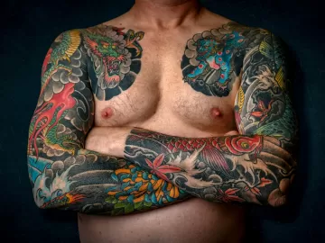 Tatuagem dá câncer e mais doenças? O que diz a ciência sobre riscos reais