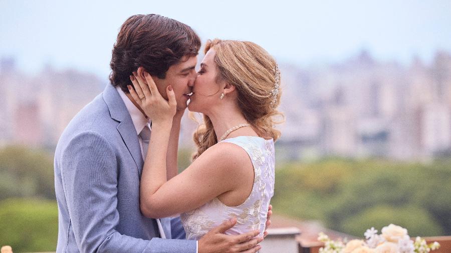 Casamento de Ayrton (Gabriel Leone) e Lilian (Alice Wegmann) em 'Senna'