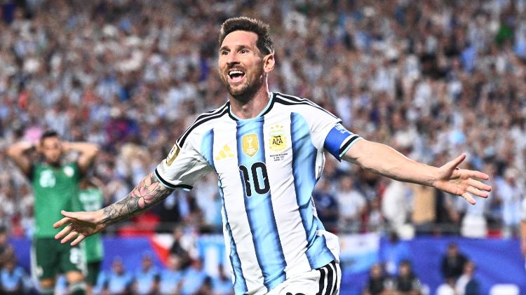 Messi faz três gols na estreia da Argentina na Copa de 2026 Messi faz três gols na estreia da Argentina na Copa de 2026