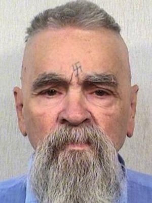 Charles Manson, de 83 anos, morreu esta segunda-feira em uma prisão na Califórnia - California Corrections Office/Reprodução