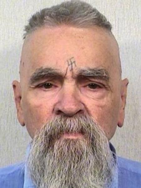 Charles Manson, de 83 anos, morreu esta segunda-feira em uma prisão na Califórnia - California Corrections Office/Reprodução - California Corrections Office/Reprodução