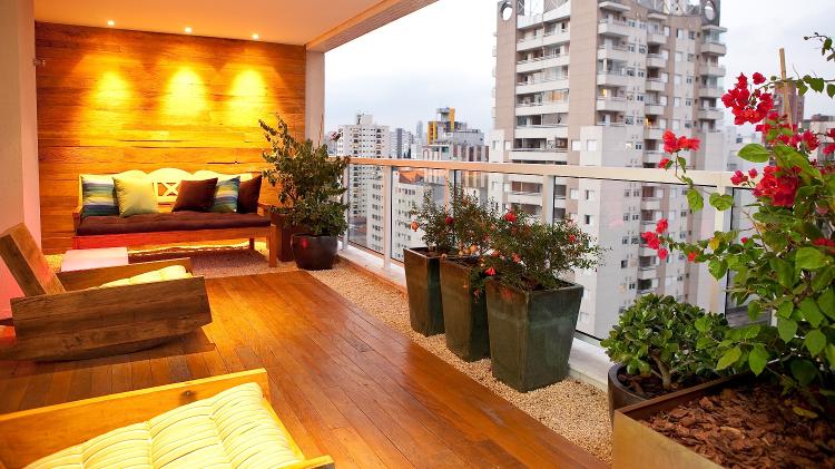 Decks de madeira são opção para decorar ambientes internos; saiba como ...