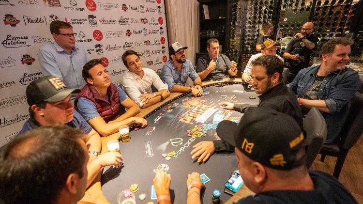 Renda de Poker Beneficente da dupla Fernando & Sorocaba será revertida para a instituição Rainha da Paz - Divulgação/Fernando & Sorocaba - Divulgação/Fernando & Sorocaba