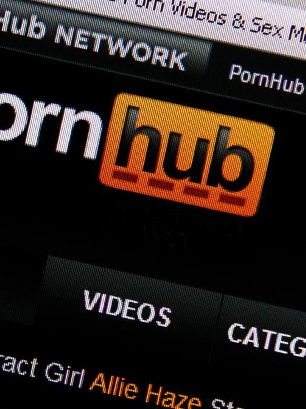 Pornhub faz acordo com vítimas de produtora acusada de tráfico sexual