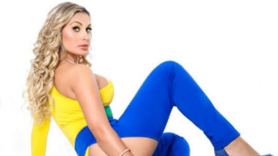 Andressa Urach fez ensaio sensual com cores da bandeira brasileira para anunciar parceira com Miss Bumbum - Reprodução/Instagram