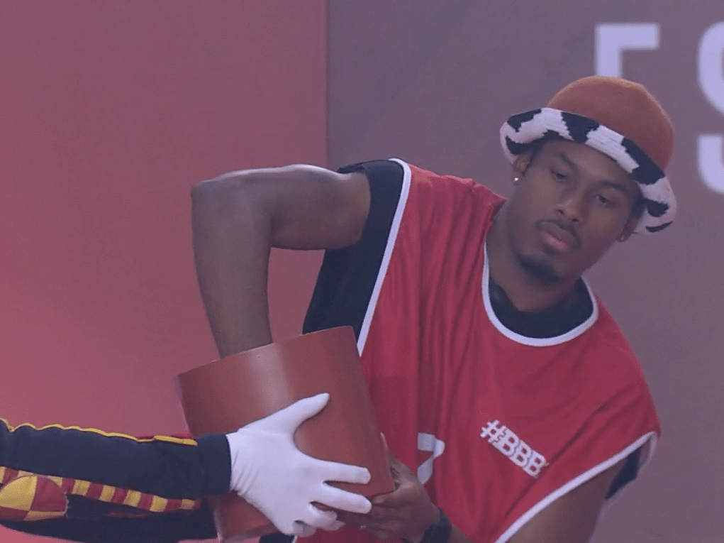 Paulo André é o 12º líder do 'BBB 22' e ganha R$ 100 mil