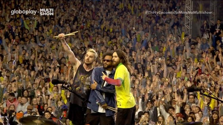 Lollapalooza 2024: Marcelo sobe no palco em show do Thirty Seconds to Mars