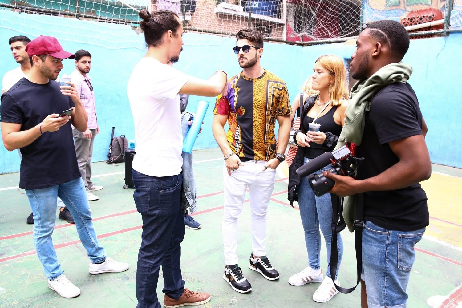 O DJ Alok gravou neste final de semana o clipe da música "Favela" com a cantora norueguesa Ina Wroldse, na comunidade de Tavares Bastos, no Rio de Janeiro - Roberto Filho/Brazil News