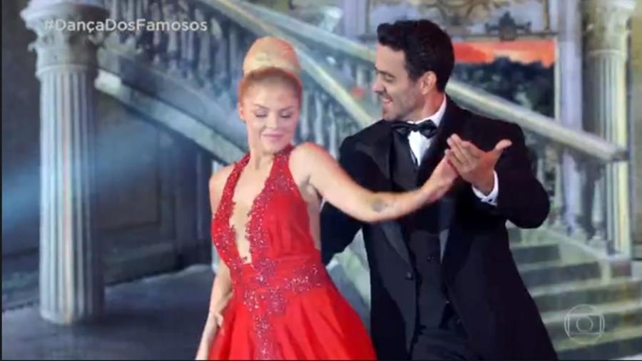 24.nov.2019 - Luísa Sonza se apresenta na competição Dança dos Famosos, no Domingão do Faustão - Reprodução/TV Globo