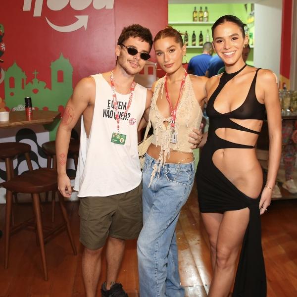 Bruna Marquezine está sempre acompanhando o casal Sasha e João Figueiredo