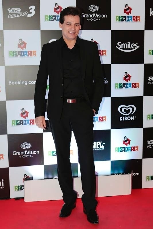 30.jun.2016 - Celso Portiolli posa para fotos ao chegar ao Festival Risadaria - Rafael Cusato/Brazil News