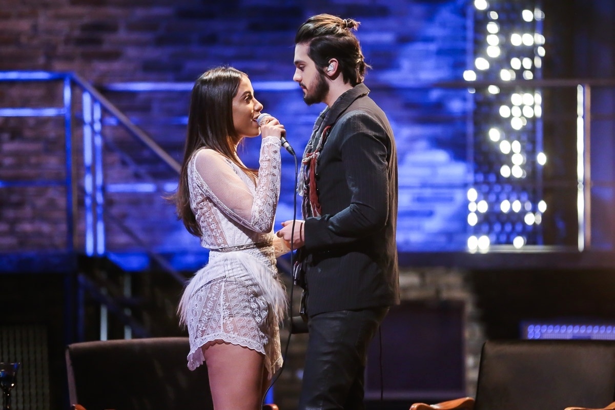 15.ago.2016 - Luan Santana grava DVD de duetos "1977" no Polo cinematográfico de Paulínia, em São Paulo. Álbum, que vai homenagear as mulheres, terá participação de Anitta, Ivete Sangalo, Sandy, Marília Mendonça, entre outras. - Manuela Scarpa/Brazil News