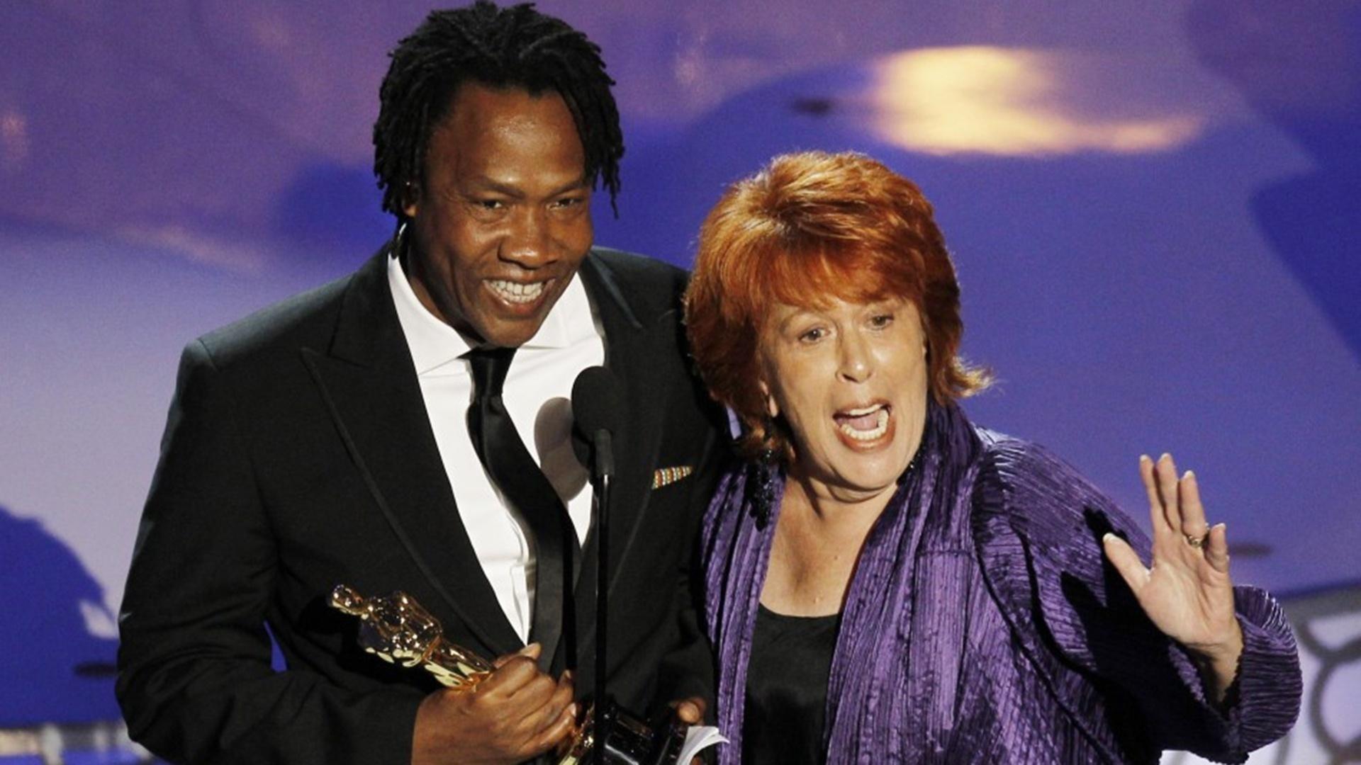 Roger Ross Williams e Elinor Burkett - Oscar 2010 - REUTERS/Gary Hershorn
