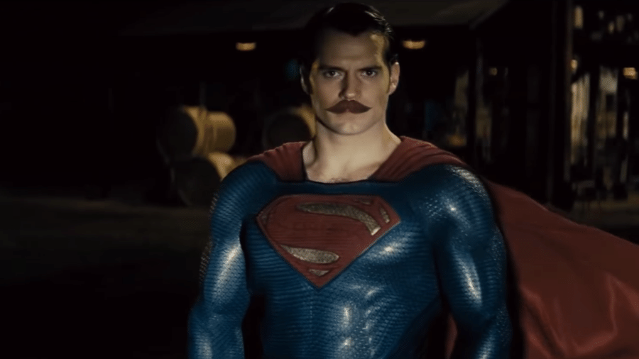 Superman versão bigode grosso - Reprodução