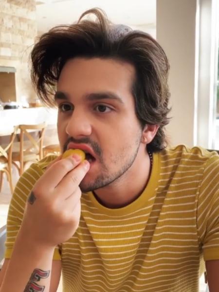 Luan Santana ensina seus seguidores no Instagram a comer pequi - Reprodução/ Instagram