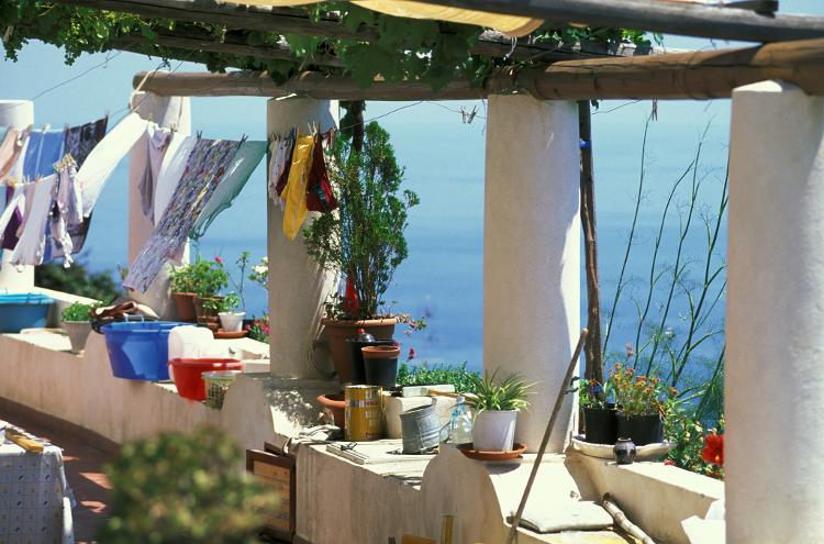 Uma casa típica da Ilha Alicudi Uma casa típica da Ilha Alicudi