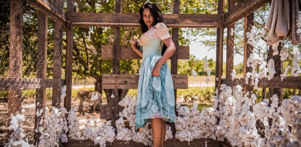 A atriz Larissa Góes nos bastidores de "Velho Chico". Luzia, a personagem, entra em cena na próxima semana e, na segunda fase da novela, será interpretada por Lucy Alves - Caiuá Franco/Globo - Caiuá Franco/Globo