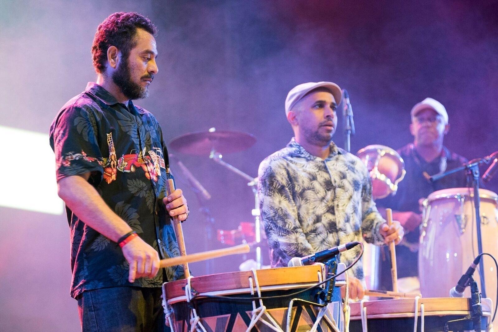 Integrantes da Nação Zumbi embalam o público do Mimo Festival Amarante, em Portugal - Divulgação/Mimo Festival