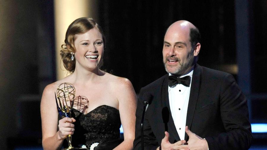 Kater Gordon e Matthew Weiner ganharam um Emmy por "Mad Men" em 2009 - Kevin Winter/Getty Images