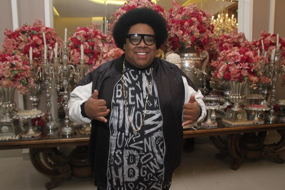 Mc Bola curte festa de MC Kekel em casa de festas no bairro Mooca, zona leste de São Paulo - Amauri Nehn/Brazil News