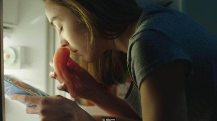 Espectadores passaram mal e tiveram que receber atendimento médico após sessão do filme 'Grave', de Julia Ducournau, sobre canibalismo, no Festival de Toronto - ALAMY Image caption - ALAMY Image caption