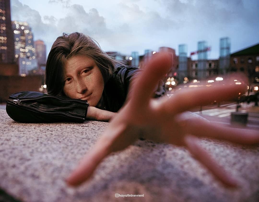 Artista faz mashup de obras clássicas com cenas do cotidiano - hayatininevreni/Reprodução Instagram