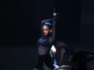 Rihanna: desfile de lingerie da Savage x Fenty na NYFW tem plateia  estrelada; veja
