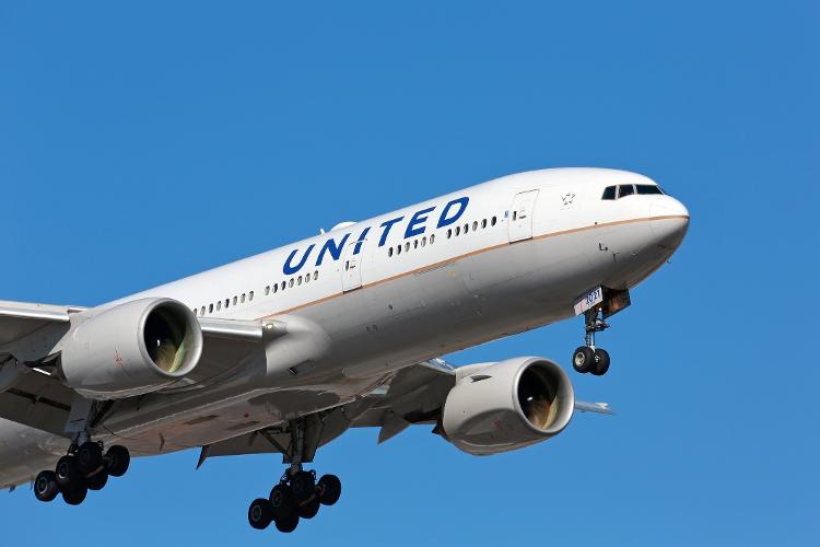 A companha norte-americana United Airlines está elaborando sorteios de voos grátis para incentivar a população dos EUA a se vacinar - iStockphotos - iStockphotos