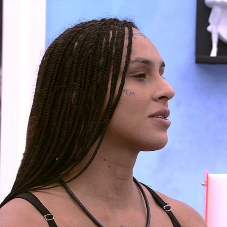 Equipe da participante do BBB 22 explicou que creme é usado para reposição hormonal - Reprodução: Globoplay