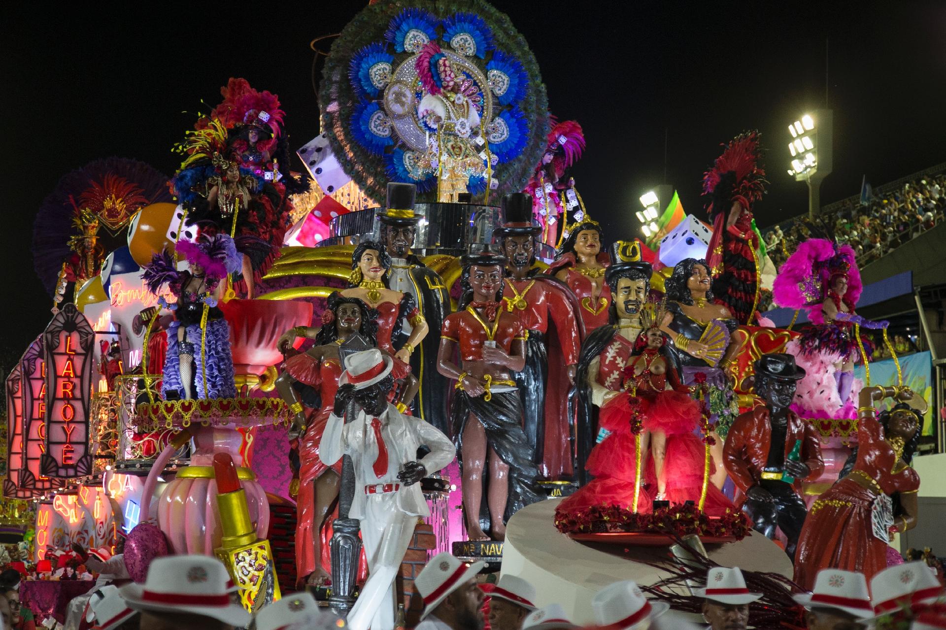 Desfile da Grande Rio - Júlio César Guimarães/UOL