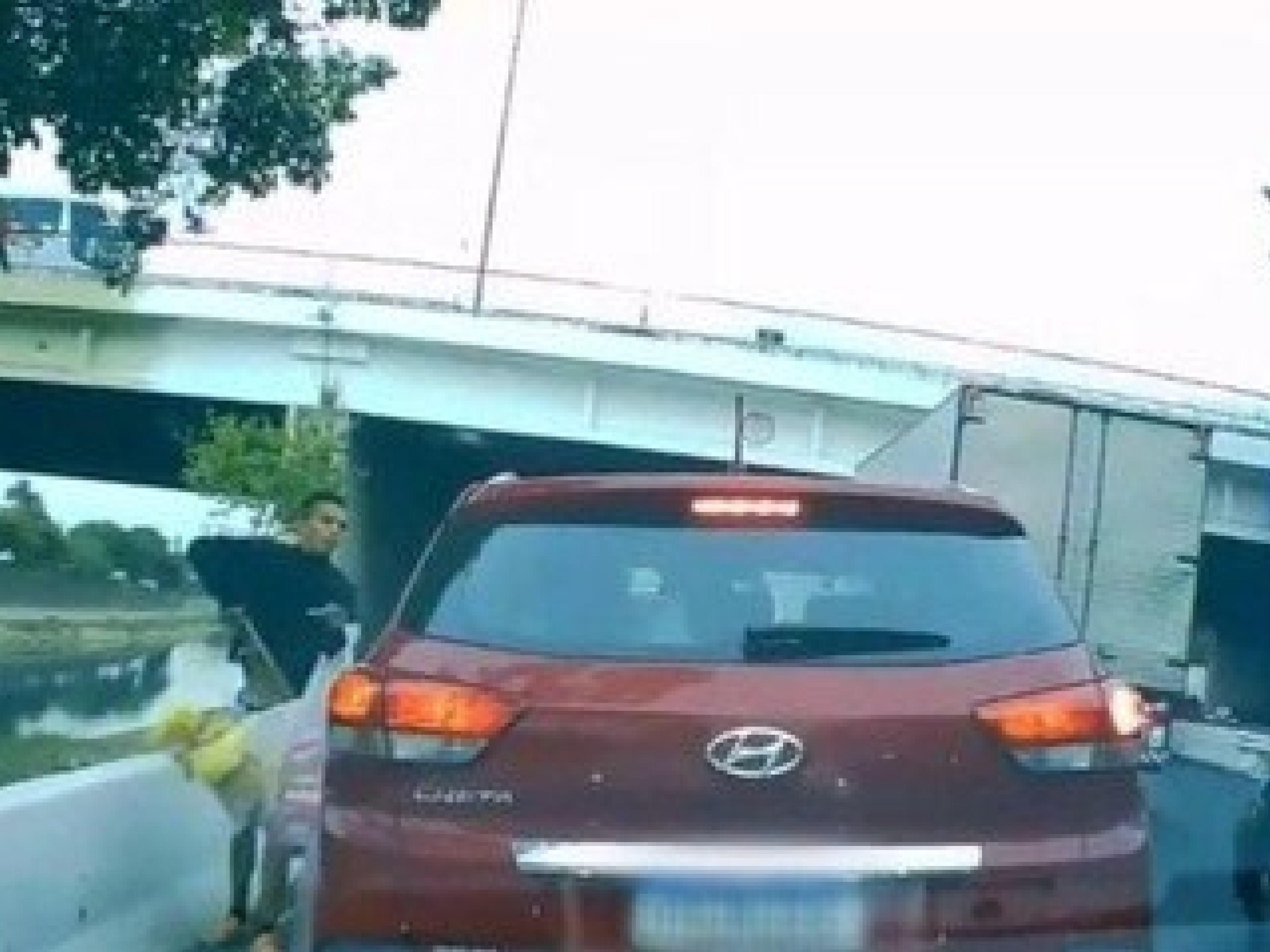 Golpe do falso ambulante: como evitar novo assalto que assusta motoristas