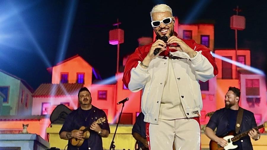 Belo se apresenta no palco Favela na última noite de Rock in Rio: amando, mas sem um amor