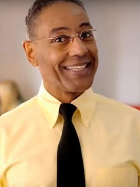 O ator Giancarlo Esposito interpreta mais uma vez o personagem Gus Fring em um comercial fictício da rede "Los Pollos Hermanos" - Reprodução - Reprodução
