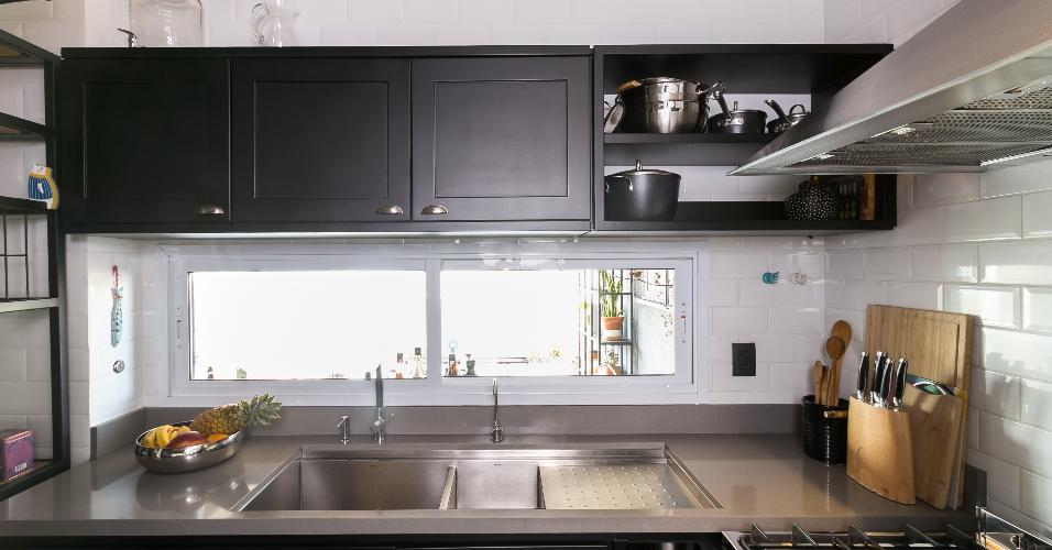Decoracao Industrial Preto E Cimento Queimado Deixam Apartamento Descolado Bol Fotos Bol Fotos