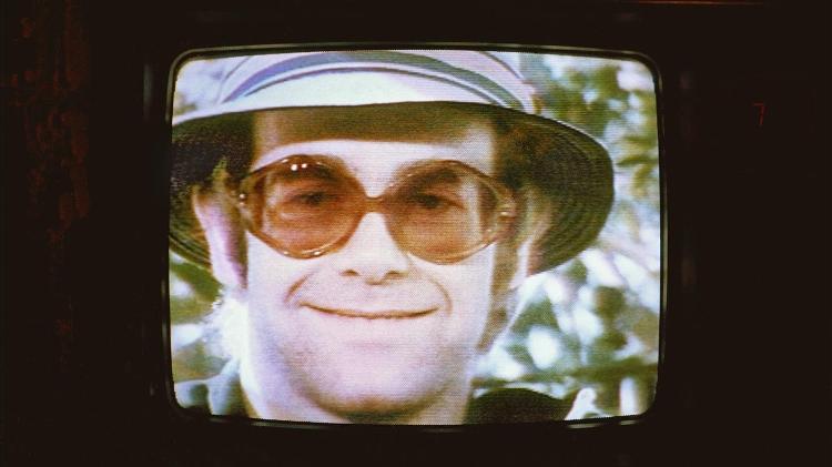 Elton John na televisão em 1987 - Elaine Mayes - Elaine Mayes