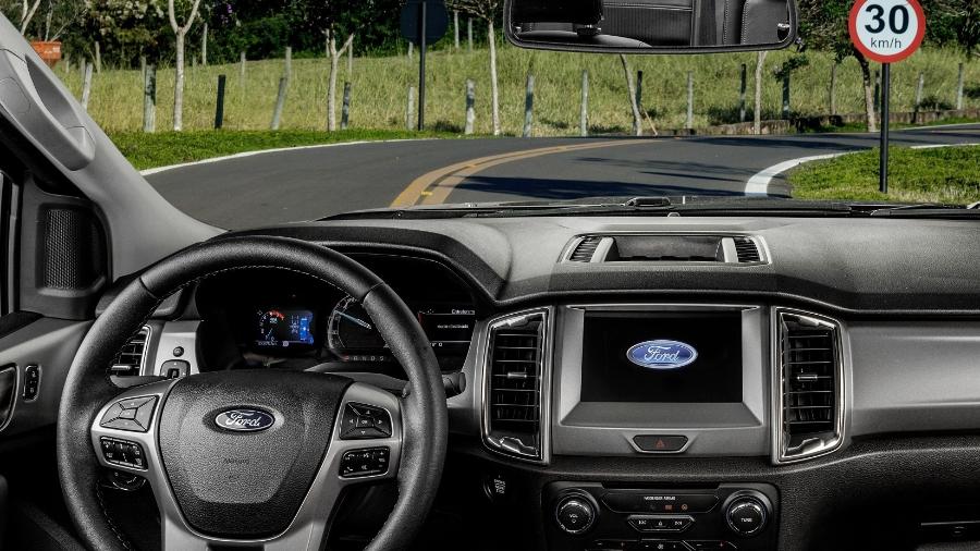 Ford Ranger com leitor de sinais de trânsito - Divulgação/Ford