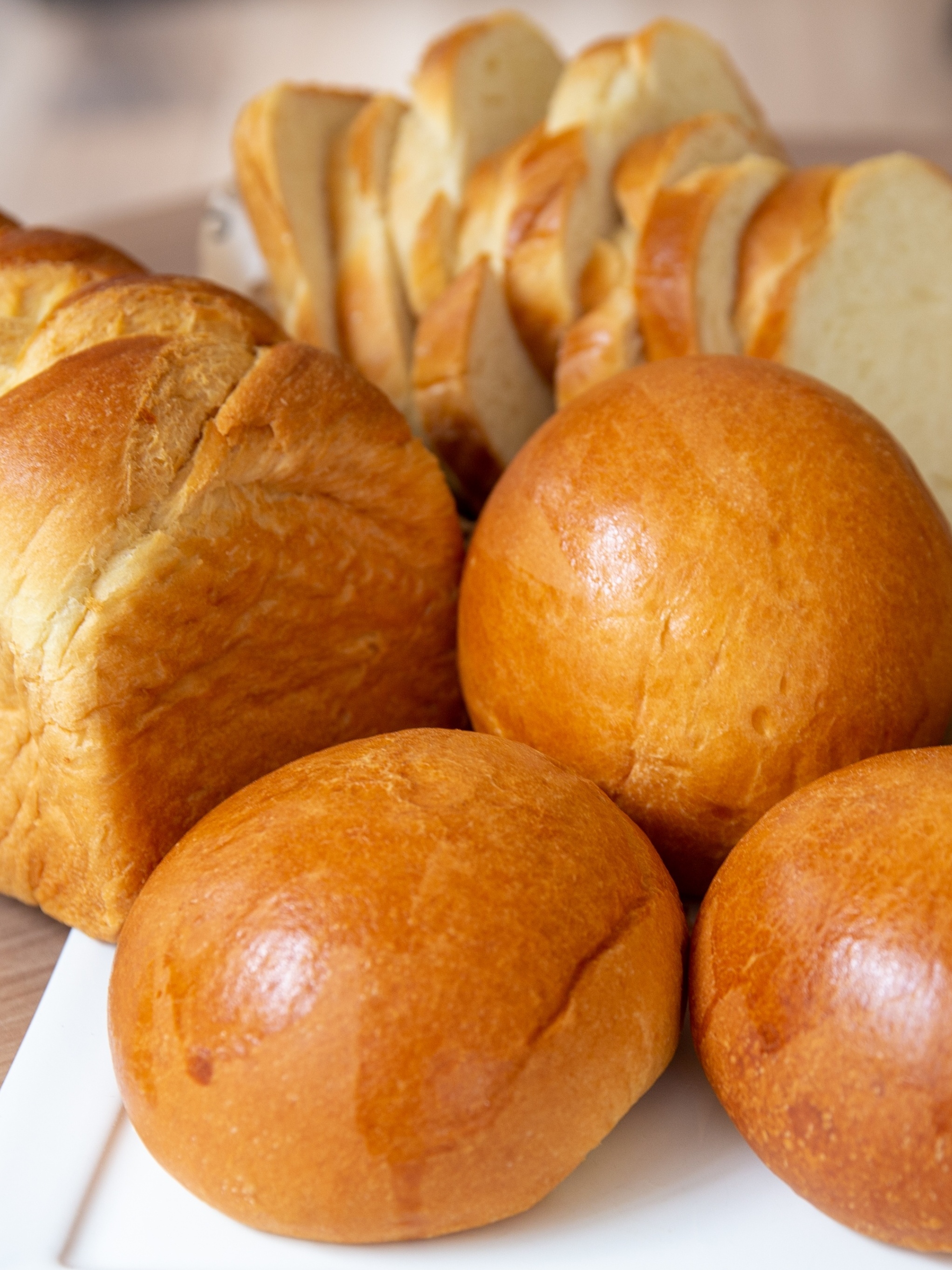 Aprenda a fazer o cinnamon roll, pão doce símbolo da quarentena