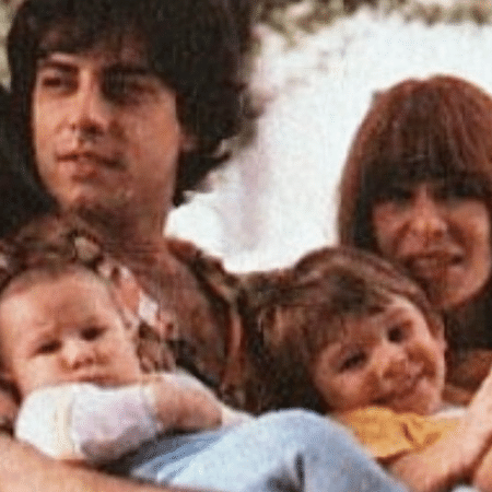 Roberto de Carvalho e Rita Lee com os filhos - Reprodução