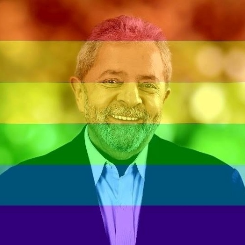 26.jun.2015 - O ex-presidente Luis Inácio Lula da Silva em foto do Facebook modificada em um aplicativo lançado para comemorar a legalização do casamento gay nos Estados Unidos