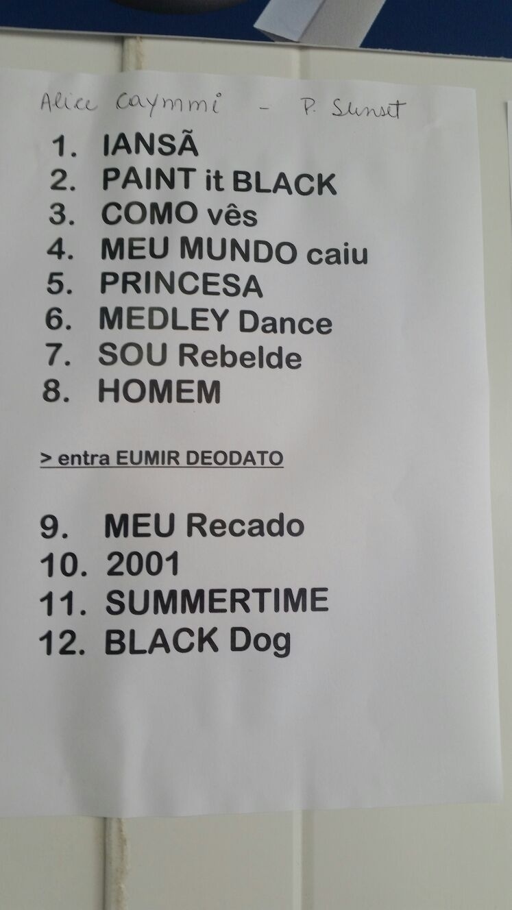 20.set.2015 - Setlist do show de Alice Caymmi e Eumir Deodato no Palco Sunset do Rock in Rio 2015 - Alexandre Matias/UOL