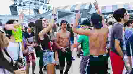 Ate Anitta Entrou Na Onda Som Das Raves Domina O Eletronico Nas Periferias 14 02 2020 Uol Tab ate anitta entrou na onda som das