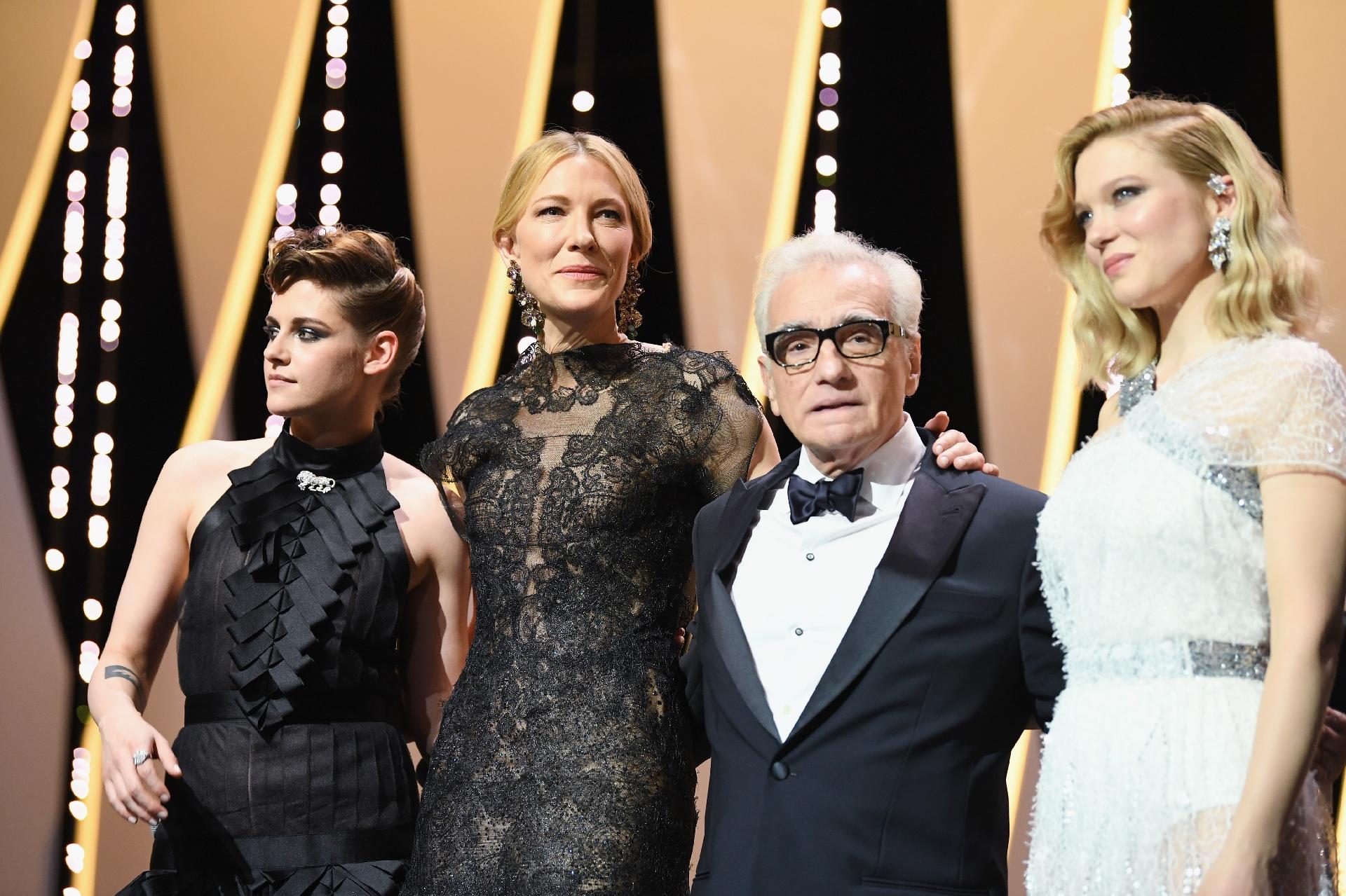 Jurada Kristen Stewart, presidente do júri Cate Blanchett, o homenageado Martin Scorsese e a jurada Lea Seydoux posam juntos na cerimônia de abertura da 71ª edição do Festival de Cannes - Pascal Le Segretain/Getty Images