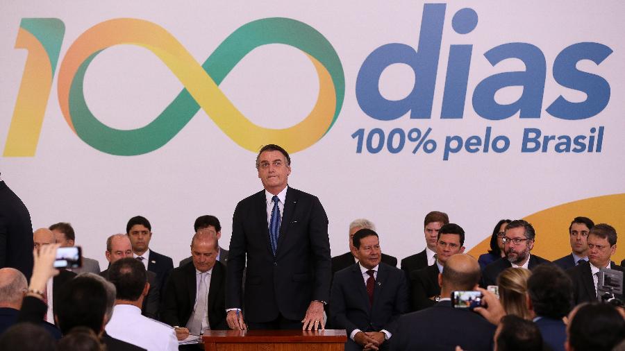 O presidente Jair Bolsonaro ao lado do vice Hamilton Mourão - Pedro Ladeira/Folhapress