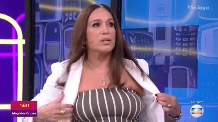 "Aquele médico é tão bom que o meu peito tá aqui até hoje" - Reprodução/Globo