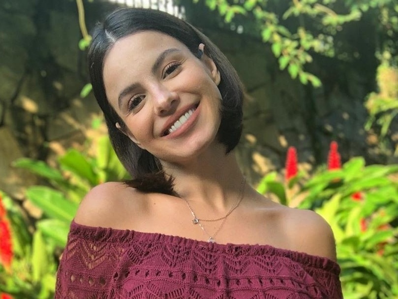 Sthefany Brito diz que amamentar está sendo muito dolorido; é normal?