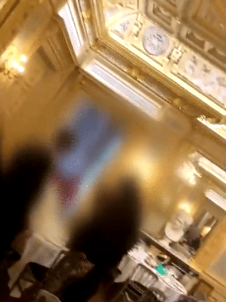 Jantares clandestinos em palácio na França - Reprodução