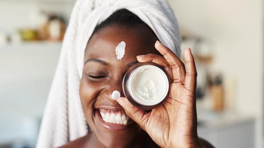 A skincare tem se tornado cada vez mais popular, e não faltam produtos para atender as consumidoras - Getty Images