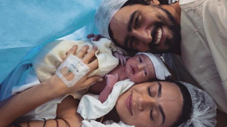 Tereza, filha de Thaila Ayala e Renato Góes, nasceu - Reprodução/Instagram